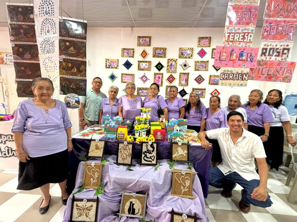 Puná celebra el Mes del Arte con exposición y taller en 'Alegre Amanecer'
